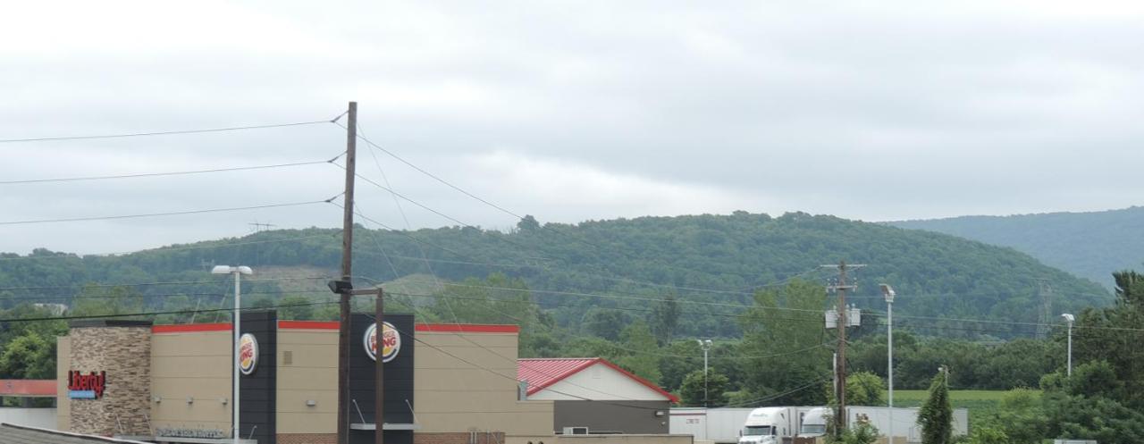 Super 8 by Wyndham Mifflinville Near Bloomsburg Eksteriør billede