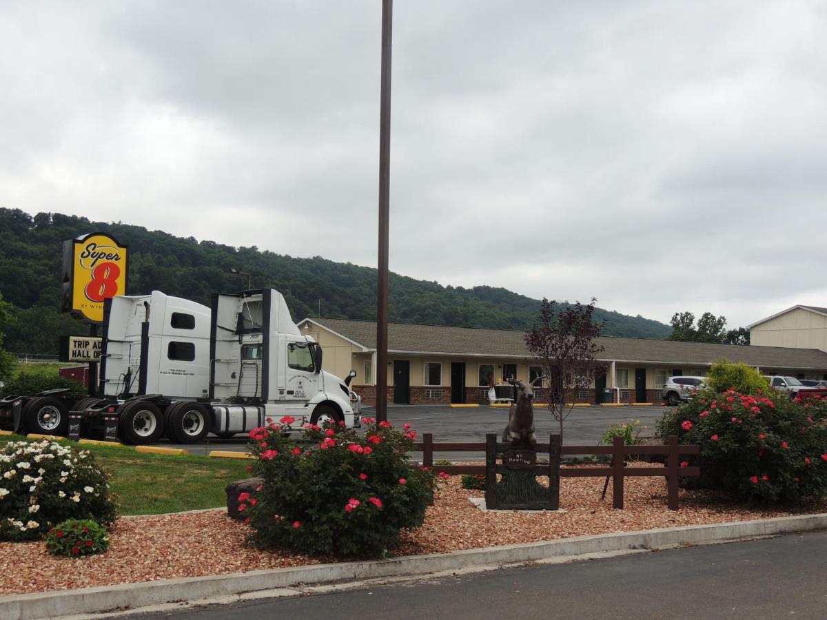 Super 8 by Wyndham Mifflinville Near Bloomsburg Eksteriør billede